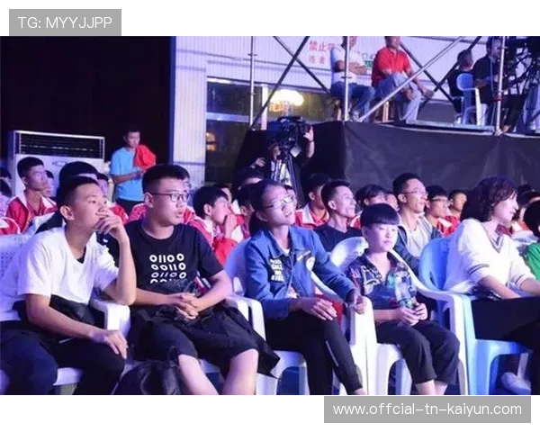 汪柯菡爆裂右手打穿防守，场馆瞬间沸腾