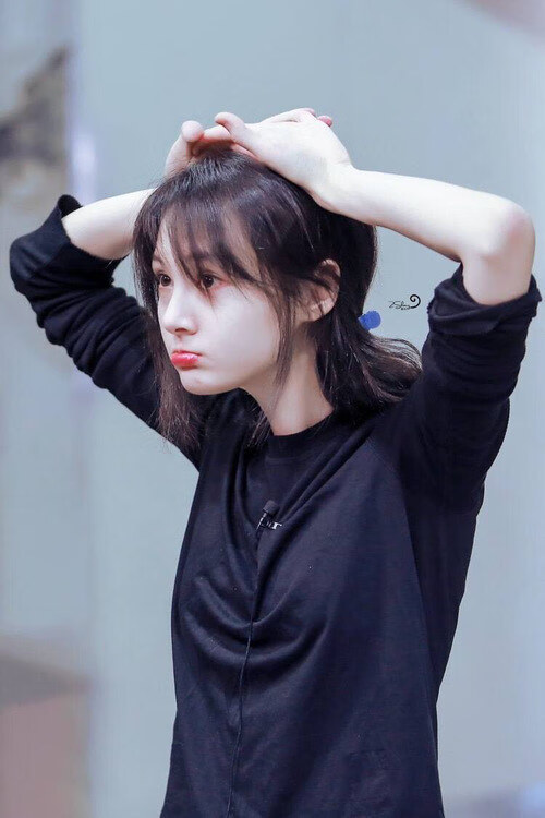 开云体育在线-新月刷新亚洲俱乐部转会纪录，新亚洲娱乐联盟集团