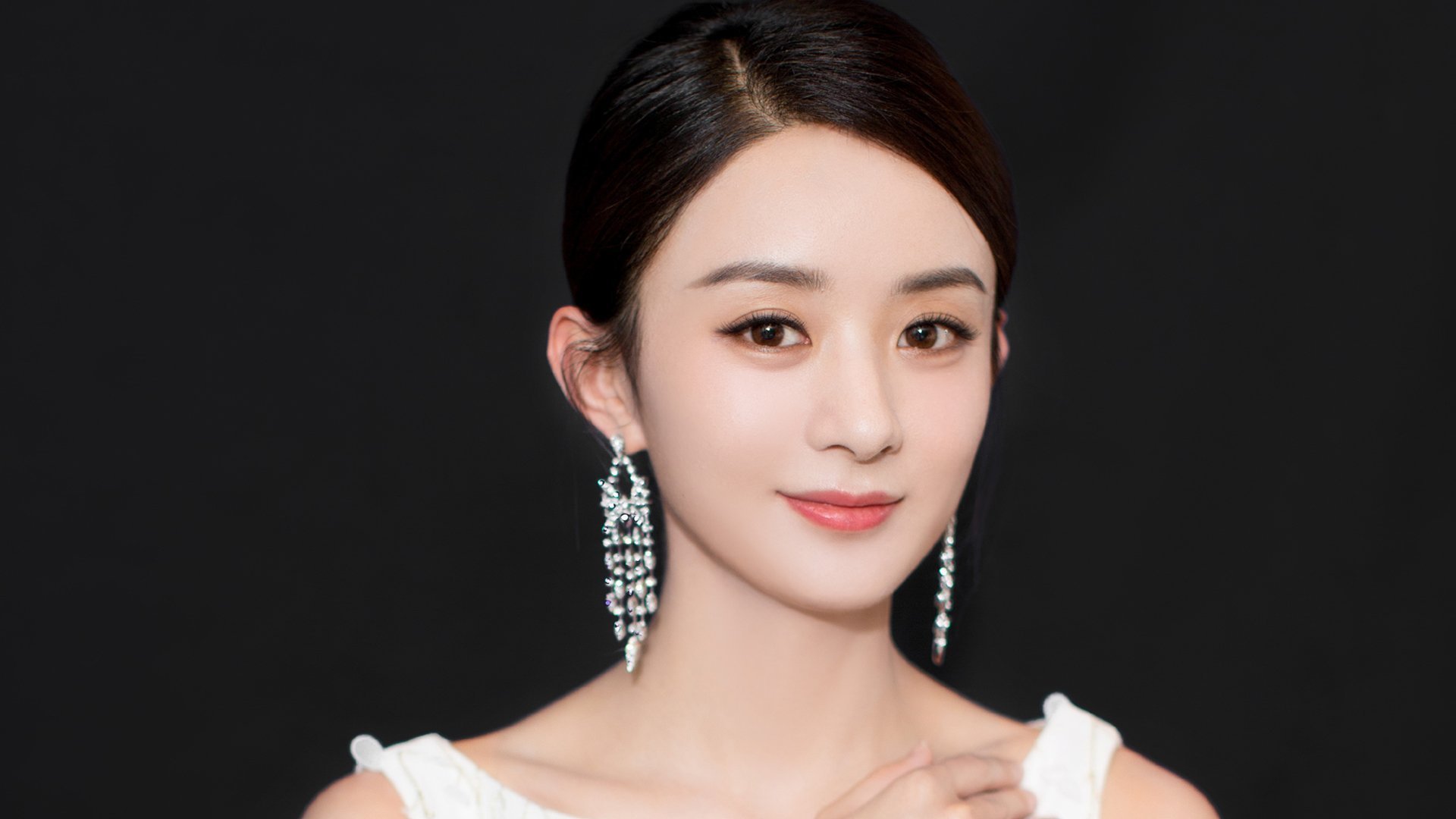 德国女篮在欧洲锦标赛中荣获佳绩，球队实力大增，德国队女单